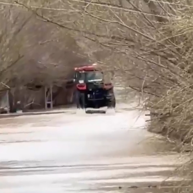 Baraj kapakları açılınca Kızılırmak taştı, köyü su bastı