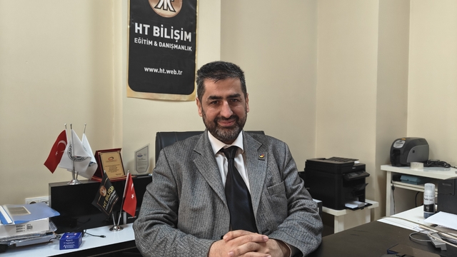 Yüksek hızda internete yüksek güvenlik
Bilişim Uzmanı Hakan Topuzoğlu: "Hızlı internette siber saldırılar da hızlı olacağı için güvenlik önlemleri üst düzeye çıkarılmalı"