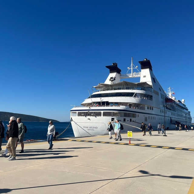 Bodrum'a 357 yolcusuyla geldi