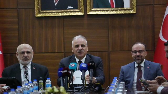 Diyarbakır, "11. Uluslararası Hafızlık ve Kur'an-ı Kerim'i Güzel Okuma Yarışması"na ev sahipliği yapıyor