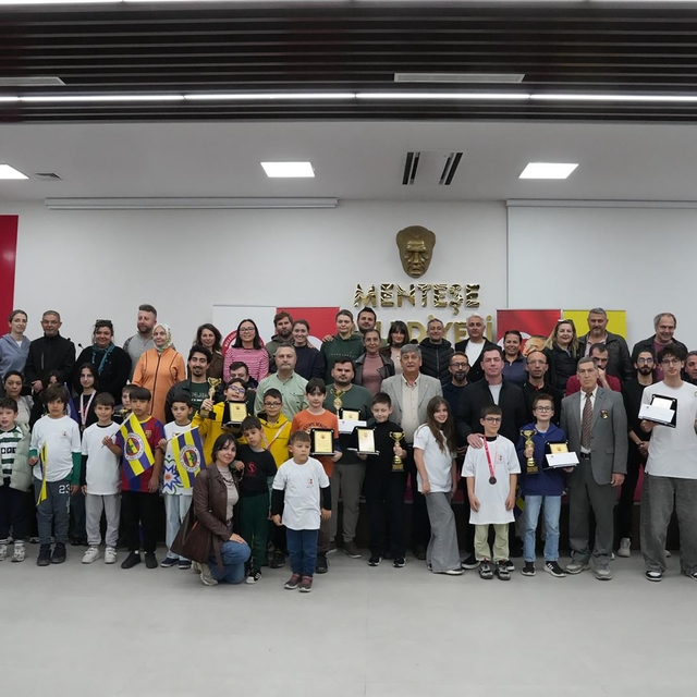 Menteşe'de 23 Nisan satranç turnuvası ile kutlandı