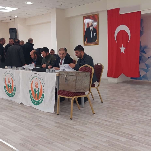 Tomarza Tarım Kredi Kooperatifinde Başkan Tezcan gücen tazeledi
