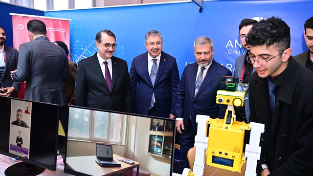 'Uluslararası Eskişehir Yapay Zekâ Zirvesi' düzenlendi