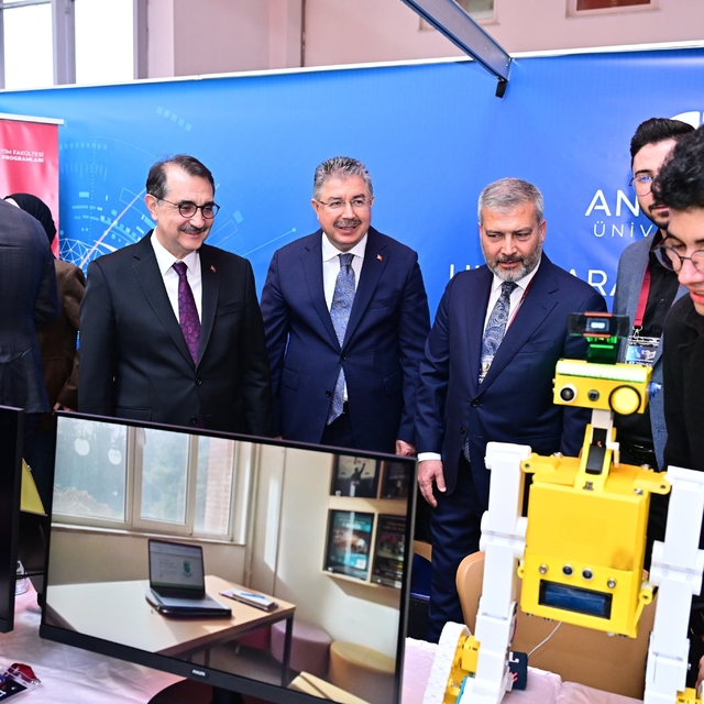 'Uluslararası Eskişehir Yapay Zekâ Zirvesi' düzenlendi