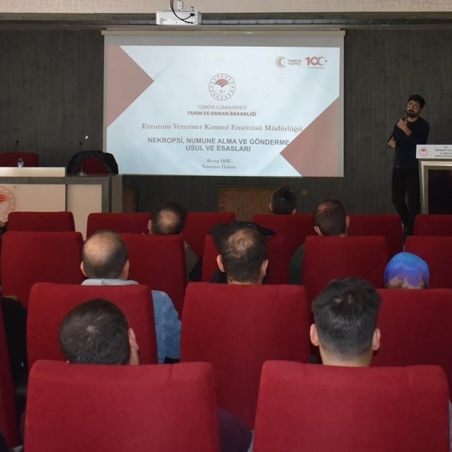 Bayburt'ta tarım personeline numune alma teknikleri anlatıldı