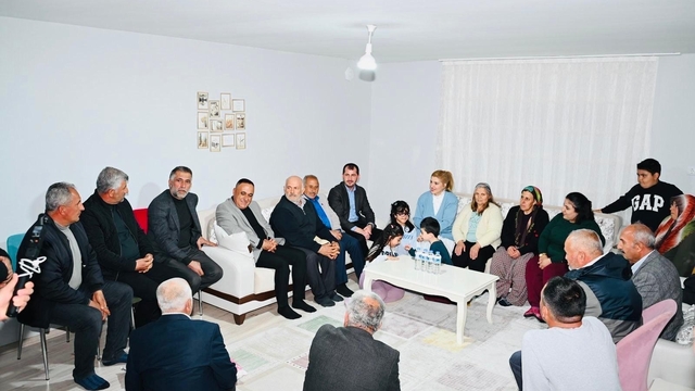 Milletvekili Ölmeztoprak'tan deprem çalışmaları, ziyaretler ve vatandaş buluşmaları