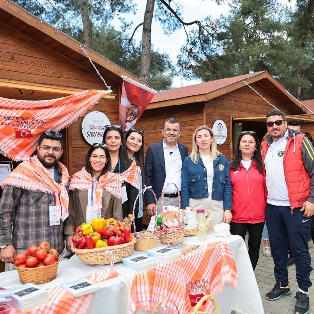 Denizli'de kültür ve gastronomi rüzgarı esti
Denizli'nin lezzet ve kültür m...