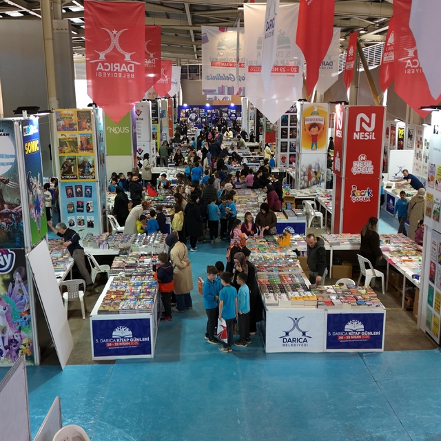 Darıca Kitap Fuarı kapılarını açtı