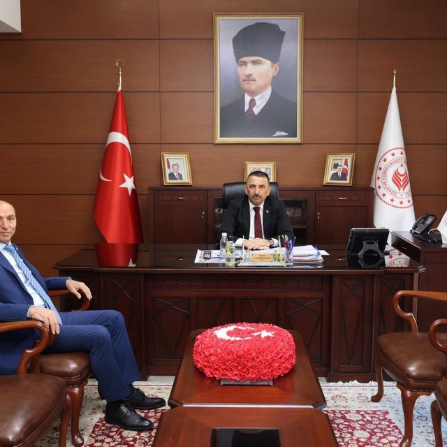 Keskin'den Vali Hacıbektaşoğlu'na veda ziyareti