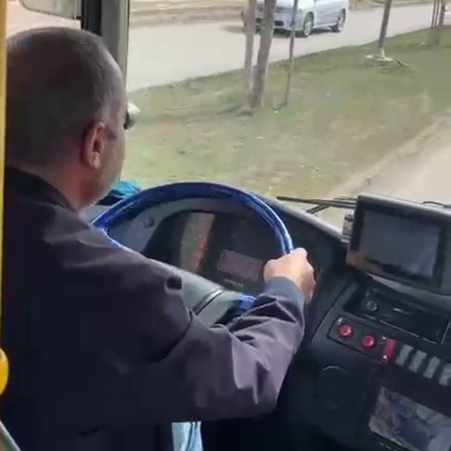 İnsanlık ölmemiş dedirtti: Erzurumlu şoförden öğrenciye büyük jest