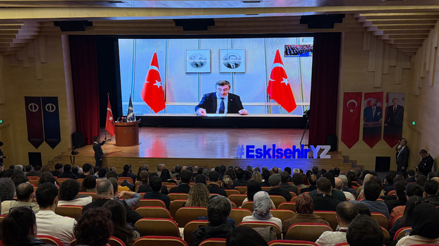 Cevdet  Yılmaz: Yapay zekada atılan her adımın küresel rekabeti ileriye taşıyan bir değer üretmesini hedefliyoruz