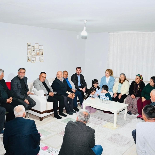 Milletvekili Ölmeztoprak'tan deprem çalışmaları, ziyaretler ve vatandaş bul...