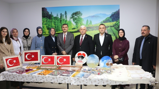 Of'ta el sanatları öğrenen kursiyerlere sertifikaları verildi