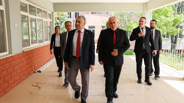 ADÜ Rektörü Kent, BAP ve ADÜZEM'in yeni yerlerinde incelemelerde bulundu