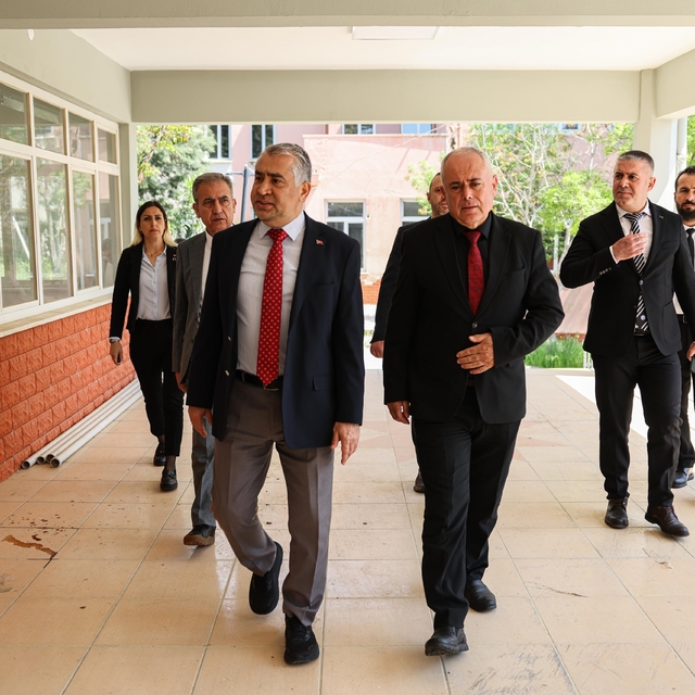 ADÜ Rektörü Kent, BAP ve ADÜZEM'in yeni yerlerinde incelemelerde bulundu