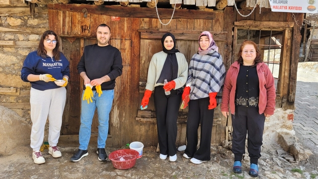 Kemaliye'de ahşap mimarinin korunması için akademik çalışma başlatıldı