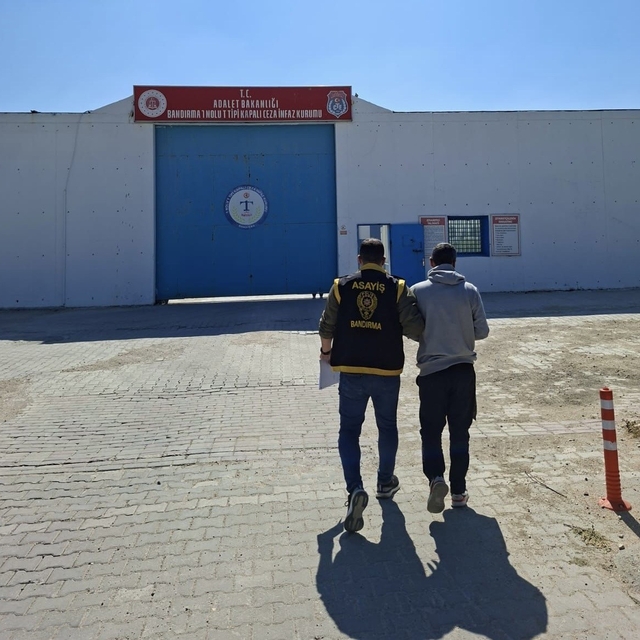31 yıl hapisle aranan şahıs Bandırma'da yakalandı