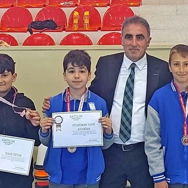 Çeşme'de zekâ oyunları heyecanı