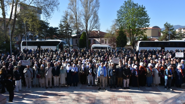 Bilecik'te hacı adayları dualarla uğurlandı