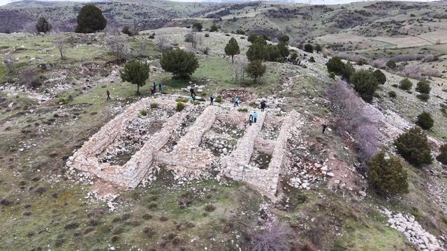 Karadeniz'deki tek Zeus tapınağı: Sadece temel taşları kaldı