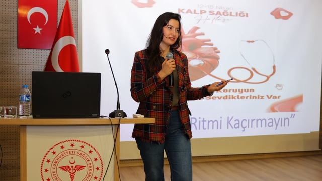 Bayburt'ta personele yönelik düzenlenen eğitimde kalp sağlığına dikkat çekildi