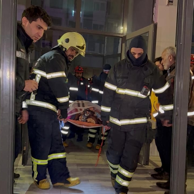 Su baskını nedeniyle bodrumda mahsur kalan engelli vatandaş kurtarıldı