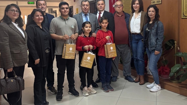 Kumlucalı öğrenciler "Sağlıklı nesil, sağlıklı gelecek" yarışmasında derece elde etti
