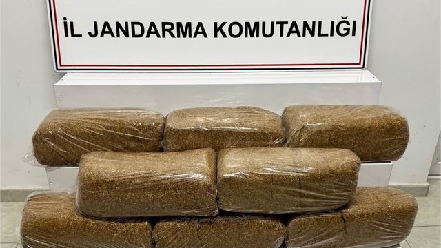 Yozgat'ta kaçak tütün operasyonunda 2 zanlı yakalandı