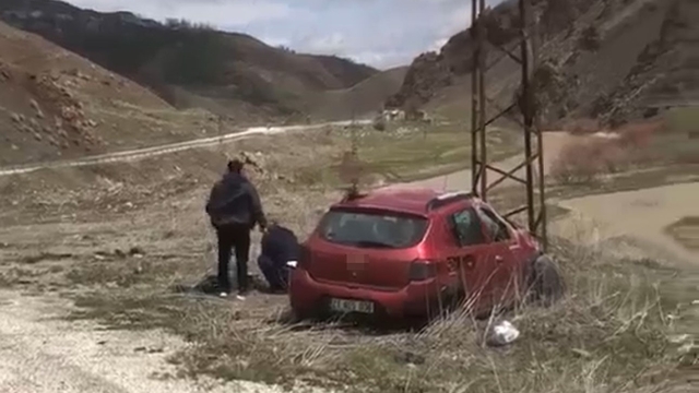 Yüksekova-Van kara yolunda kaza: 1 ölü, 1 ağır yaralı