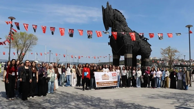 Gençler ecdad mirasıyla Çanakkale'de buluşuyor