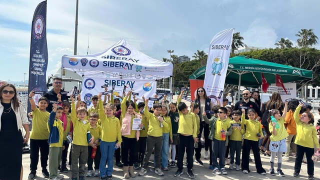 Mersin'de SİBERAY ile binlerce kişiye güvenli internet eğitimi