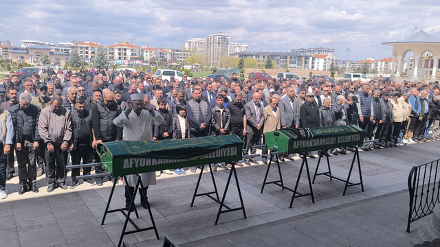 Çifte komşu cinayetinin şüphelileri adliyede (2)
