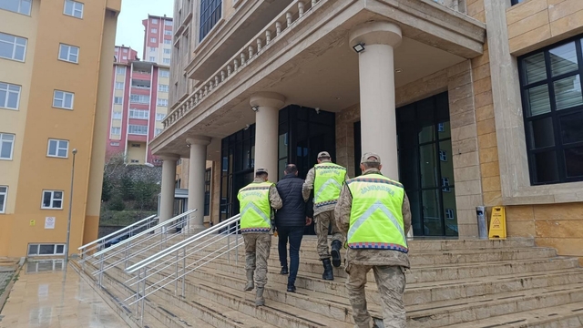 Gümüşhane'de aranan firari hükümlü yakalandı