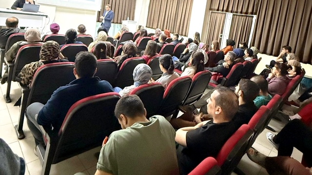 Kozluk'ta sağlık çalışanlarına "hukuki sorumluluk" eğitimi