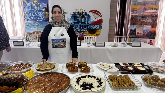 Tekirdağ'da yöresel tatlılar yarıştı