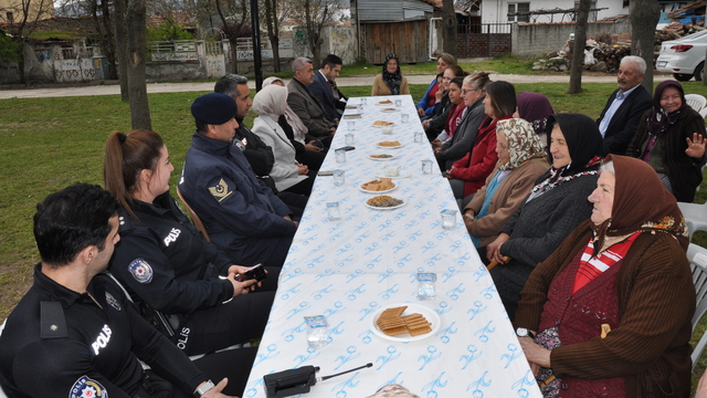 Gümüşhacıköy Kaymakamı Güneş, vatandaşlarla bir araya geldi