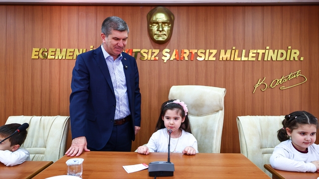 Burdur Belediyesi temsili "Çocuk Meclisi" toplandı