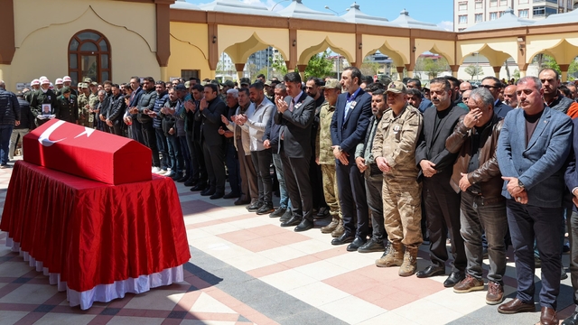 Kilis'te vefat eden Kıbrıs gazisi son yolculuğuna uğurlandı