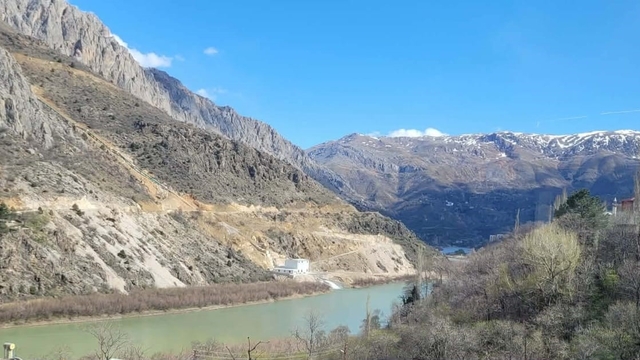 Kemaliye'de yol çalışması sonrası köylülerden asfalt talebi