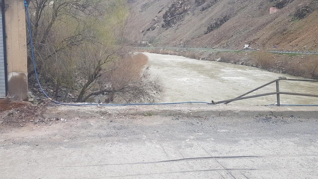 Taşbaşı Köprüsü hasar gördü
