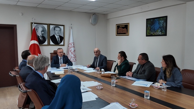 Eskişehir'deki okullarda verilen rehberlik hizmetleri değerlendirildi
Rehberlik hizmetlerinin etkinliğinin artırılmasına yönelik planlamalar yapıldı