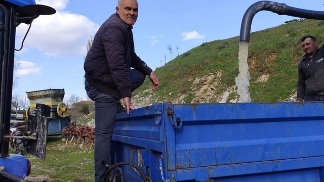 Buldan'da dolan gölet çiftçinin can suyu oldu