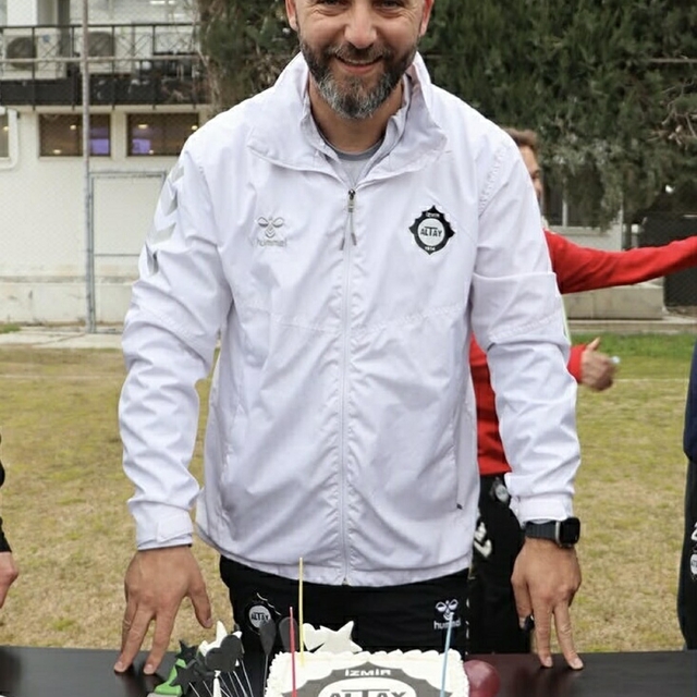 Altay Teknik Direktörü Karagöz: İmkansız denileni başardık