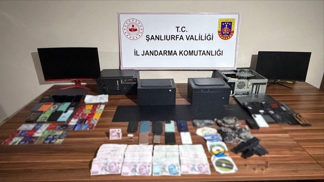 Şanlıurfa'da dolandırıcılık operasyonunda 14 şüpheli yakalandı