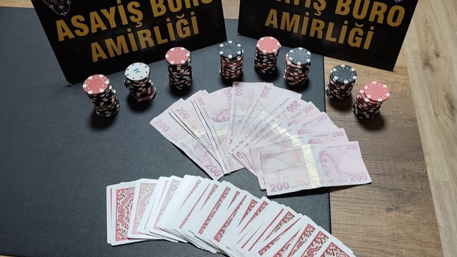 Kuşadası'nda 'kumar' baskını