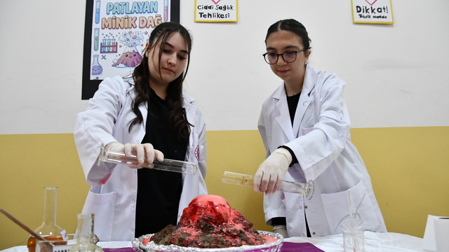 Osmaneli'de "Çocuk Kimya Şenliği" düzenlendi