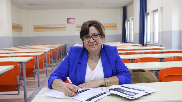 'Kız çocukları okumaz' diye babası göndermedi, 36 yıl sonra üniversite sıralarında