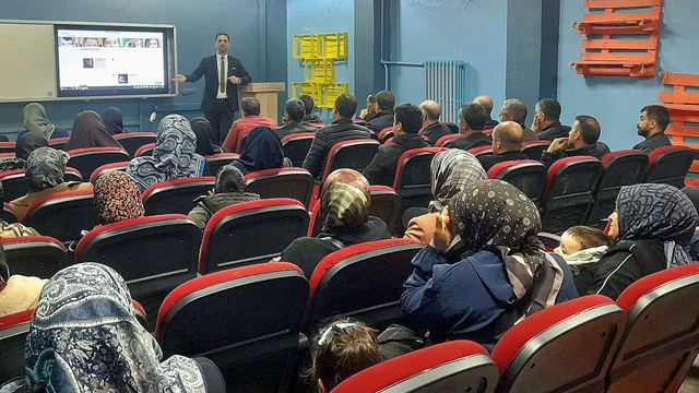 Bingöl'de "Aile Eğitimi Programı" düzenlendi