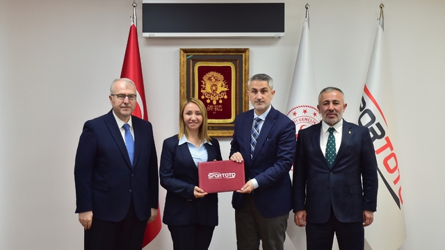 Bilecik'e büyük spor yatırımı için imzalar atıldı