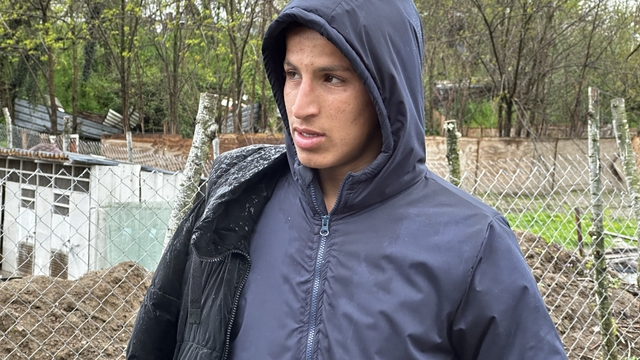 Yürek yakan olayı ağabeyi anlattı: "Kardeşim balığı almak istedi, ip kopunca nehre düştü ve gitti"
4 bot, 4 dron ile 33 personel nehirde kaybolan çocuğu su altı ve su üstünde didik didik arıyor